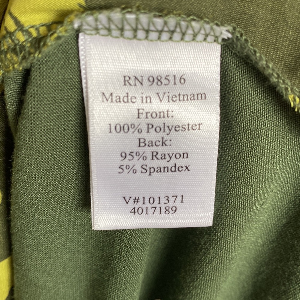 Tunic Style Top With Buttons Down The Back - image 5